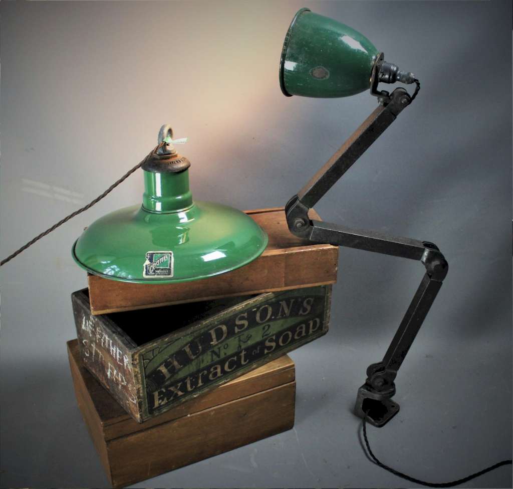 Original machinist workbench adjustable lamp