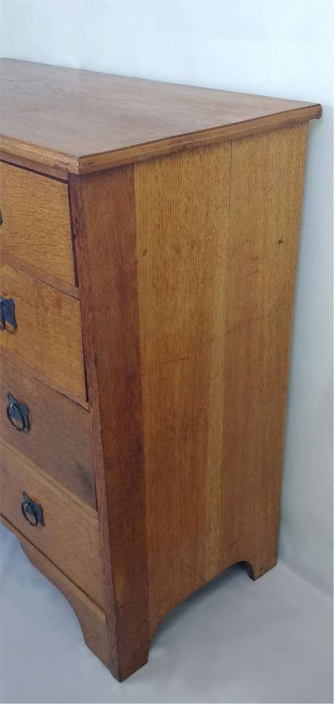 Arts and crafts chest in quartersawn golden oak