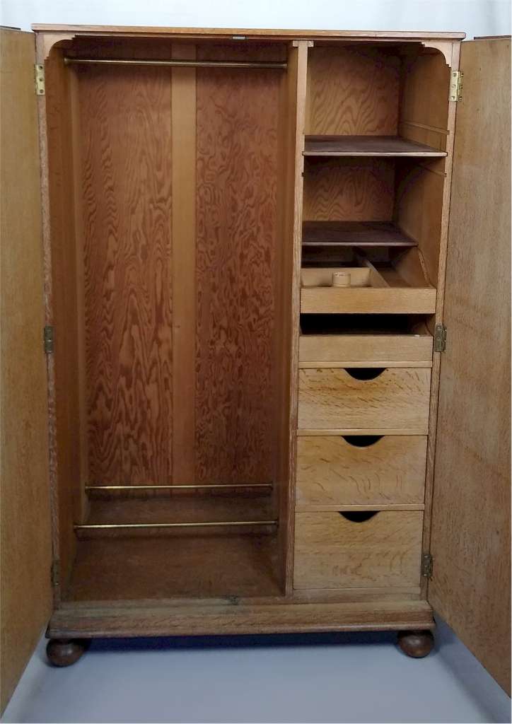 Small Heals fitted wardrobe in weathered oak