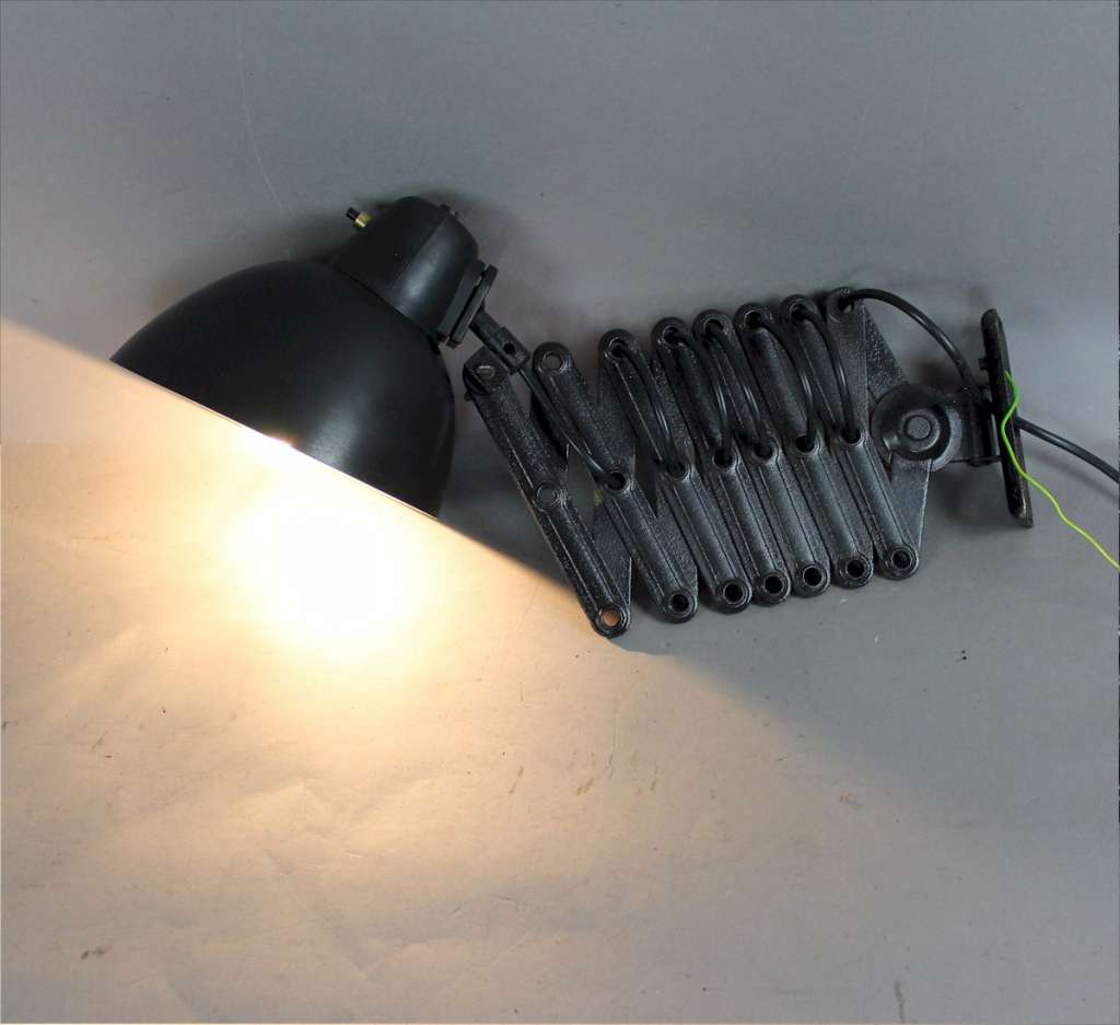 Bauhaus extending scissor wall lamp by IKA LBL
