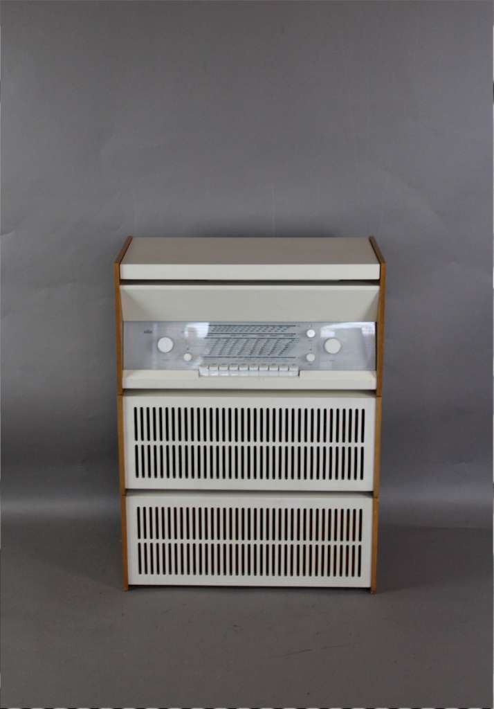 Braun Atelier 1-81 stereo by Dieter Rams c1960