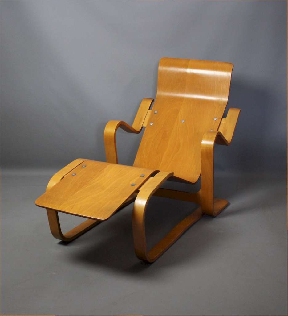 Marcel Breuer bent plywood chaise longue
