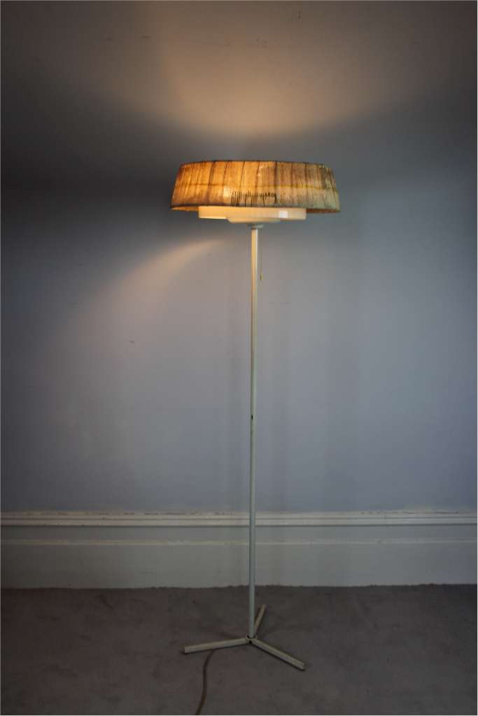1950's stylish standard lamp with thin white painted metal stem on cruciform base
