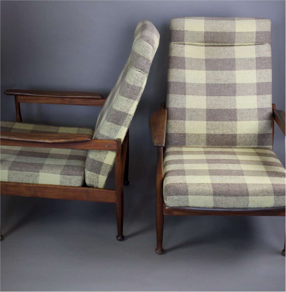 Pair of Manhattan mid-century lounge chairs by Guy Rogers