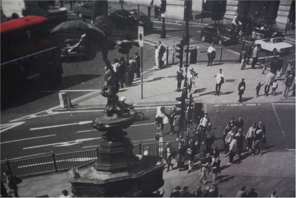 Large photo on card of Piccadilly circus