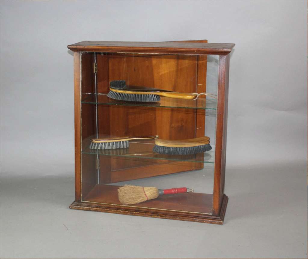Victorian mahogany counter top display cabinet