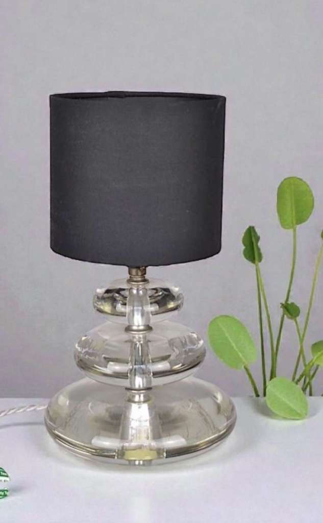 Glass pebble table lamp