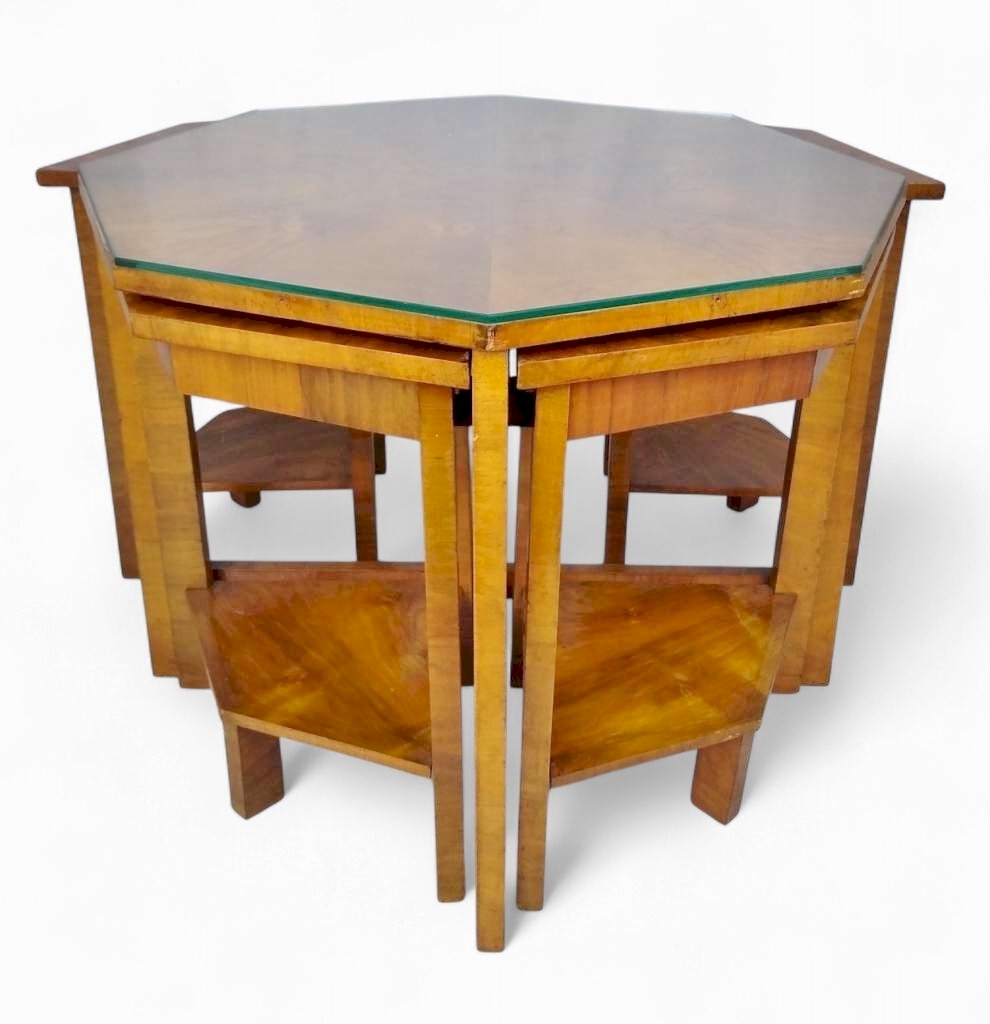 Jazzy art deco quintetto nest in figured walnut