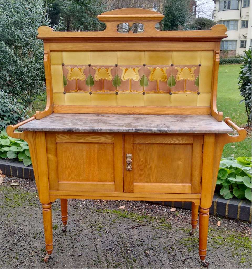arts and crafts washstand in golden ash