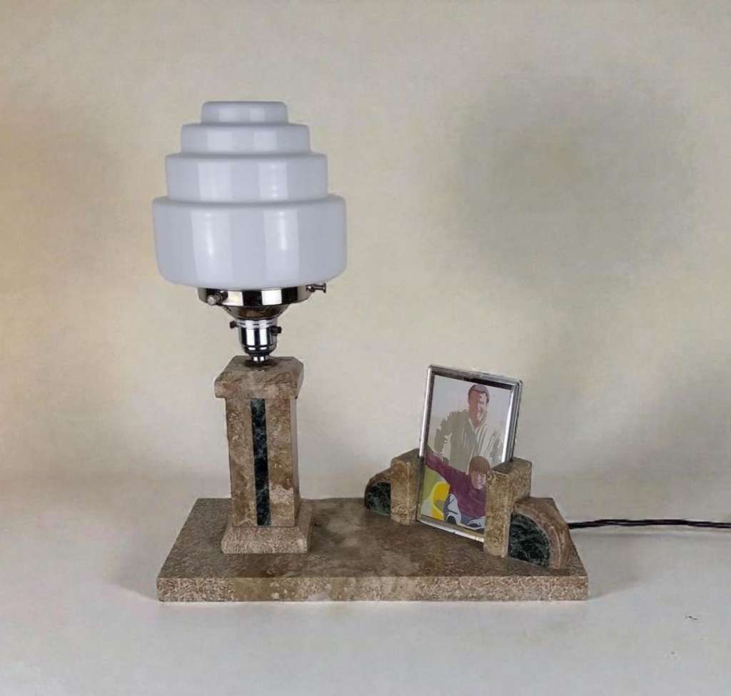 Art Deco lamp incorporating a picture frame