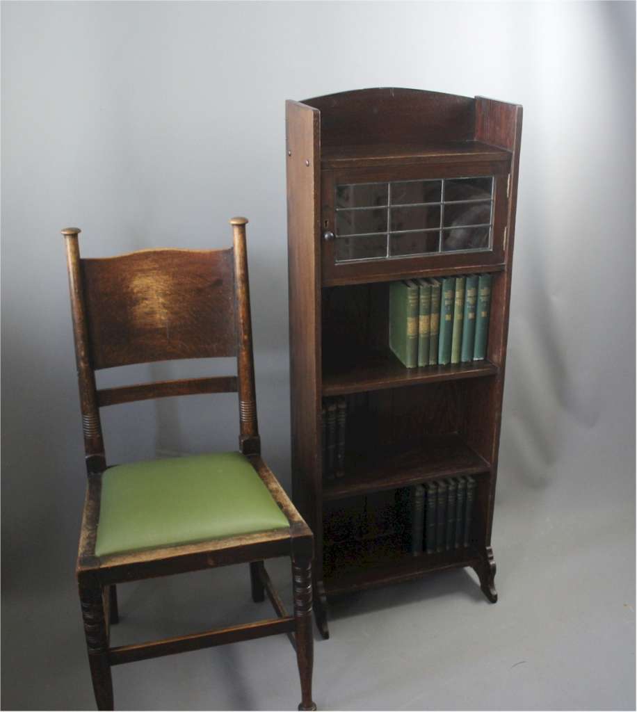 Arts and Crafts dwarf open oak bookcase
