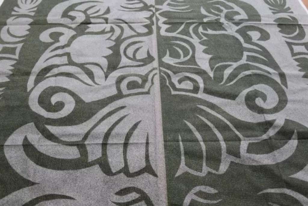  Edinburgh Weavers fabric 