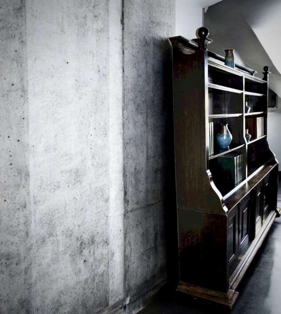 Arts and crafts bookcase in dark stained oak