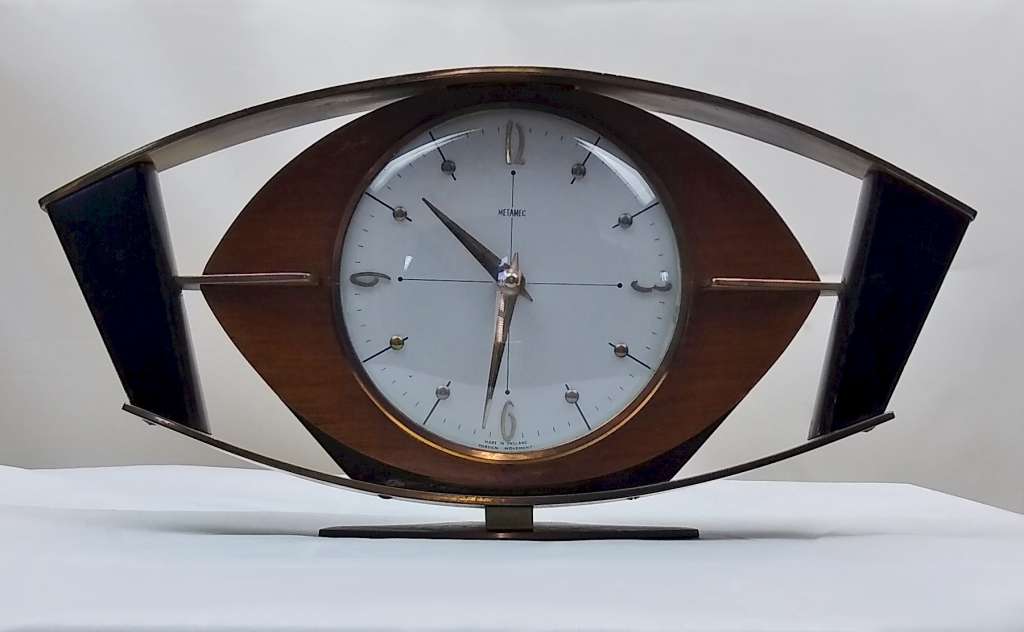 Stylish Mid Century clock by Metamec