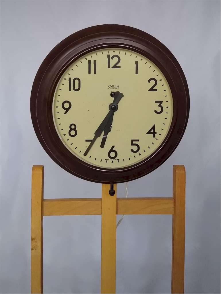 Bakelite wall clock by Smiths