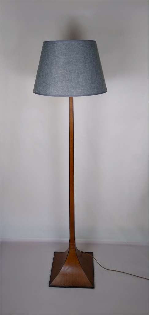 Stylish 1930's floor lamp with ebonised banding