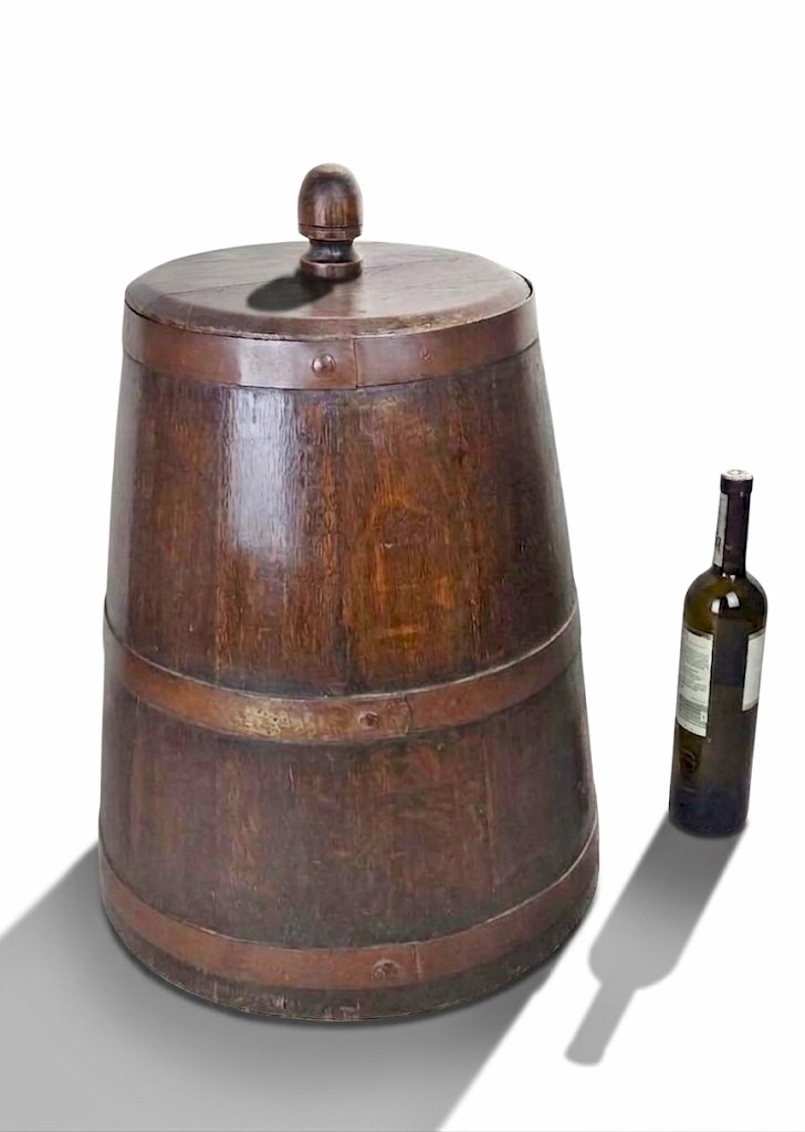 Substantial arts and crafts log bin in oak