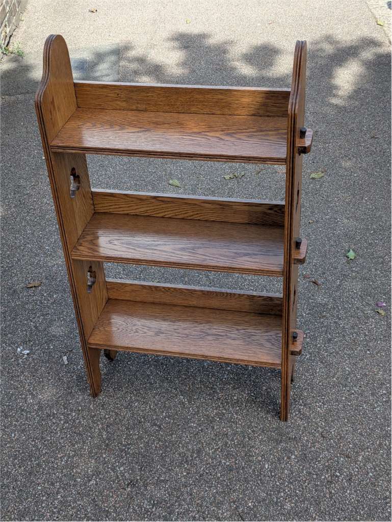 Arts and crafts bookcase , Liberty , grooved