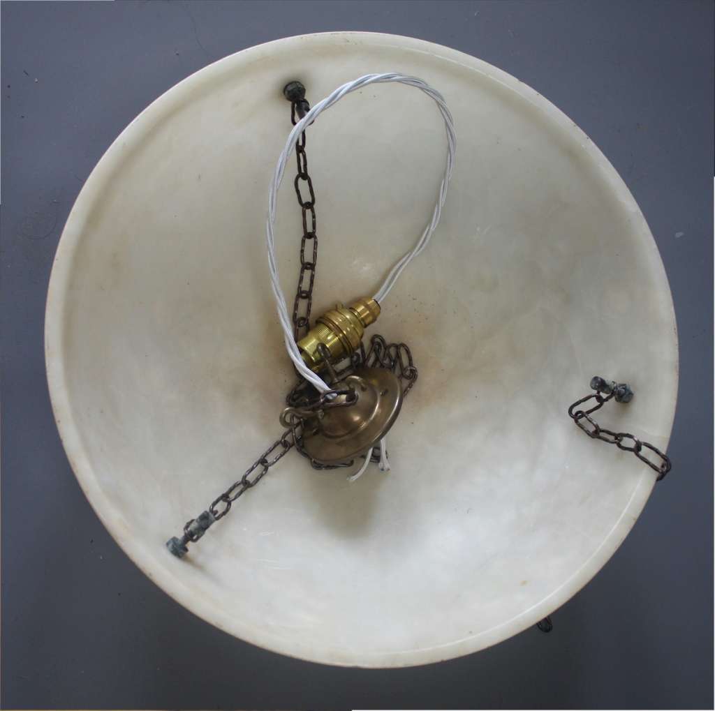 Alabaster hanging bowl light fitting