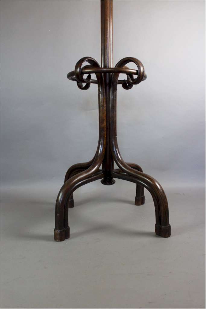 Good bentwood hat-stand possibly by Thonet