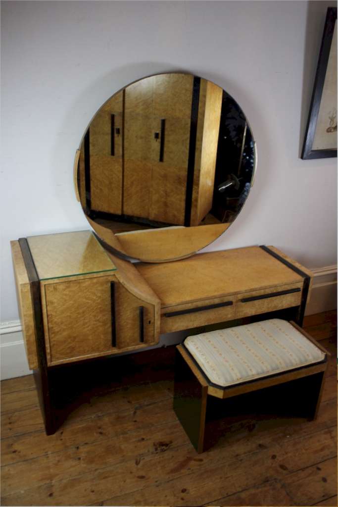 Art Deco Hille dressing table