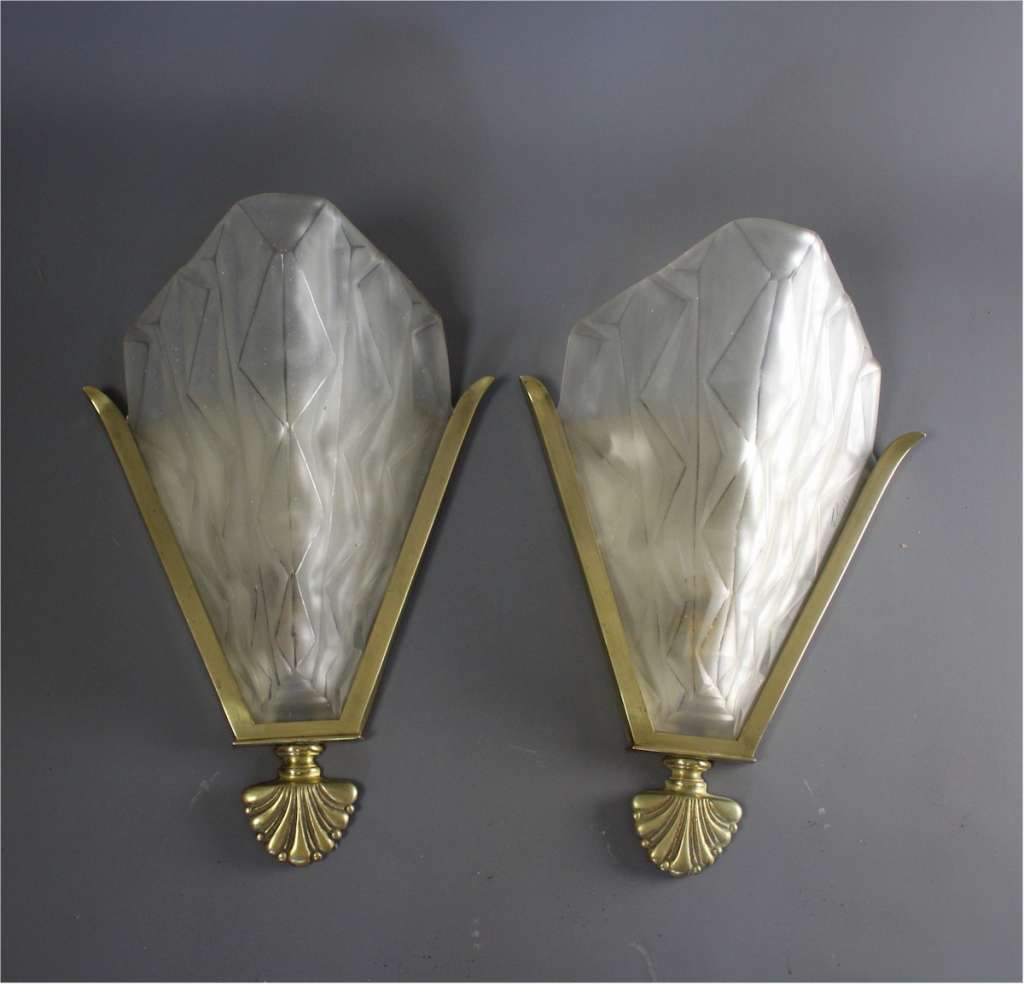 Pair of Art Deco Wall lights by Degue