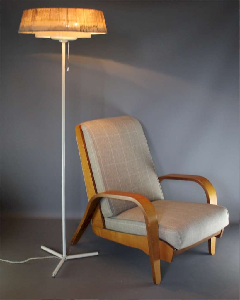 1950's stylish standard lamp with thin white painted metal stem on cruciform base