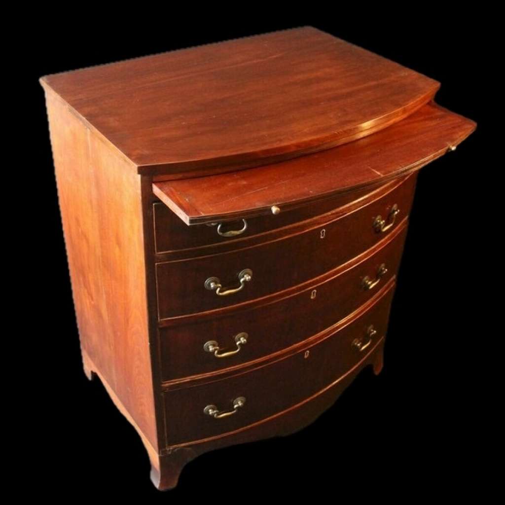 Georgian bow fronted Bachelors Chest of Drawers