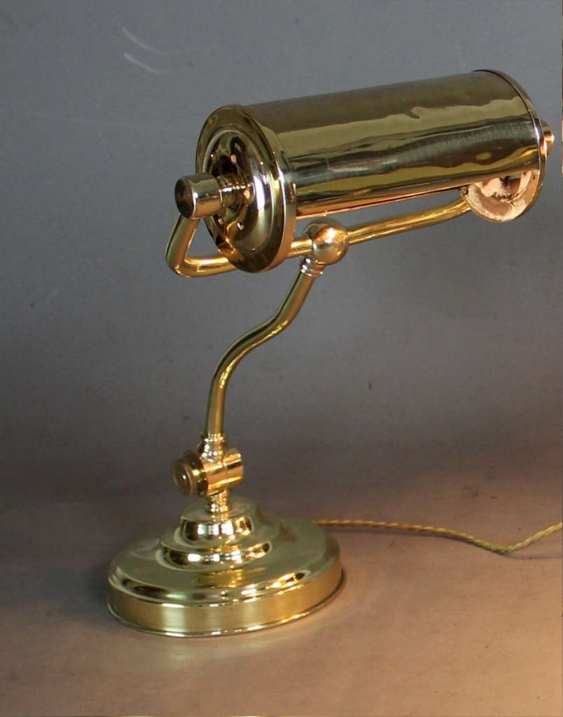 Heavy adjustable brass Bankers lamp