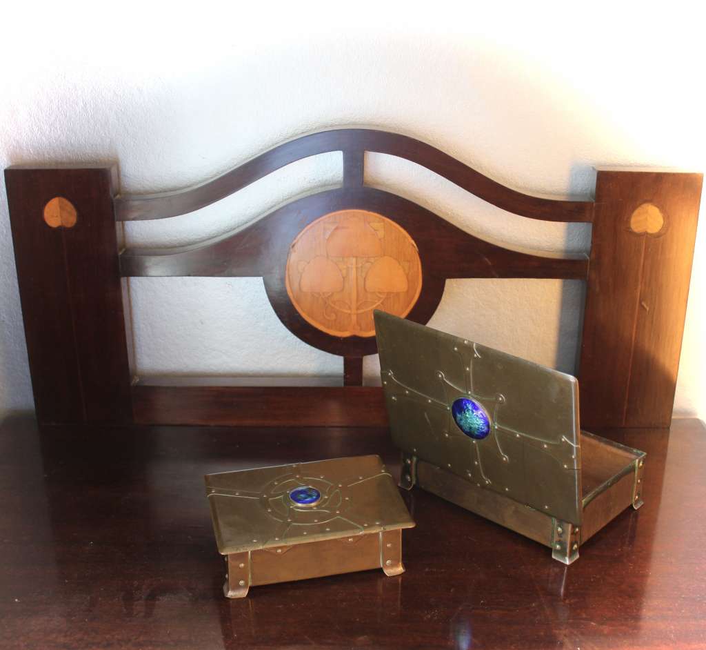 Arts and Crafts copper enamel roundel box