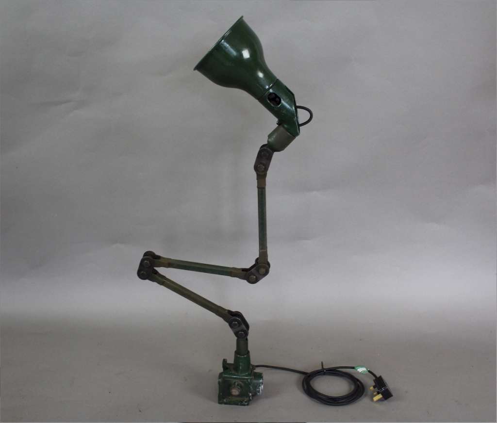 Mek Elek Industrial articulated workshop lamp