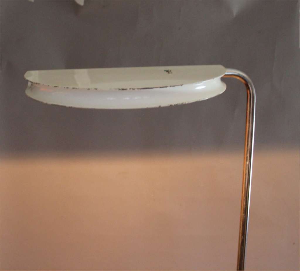 Italian 1970's floor lamp by Mezzazuna