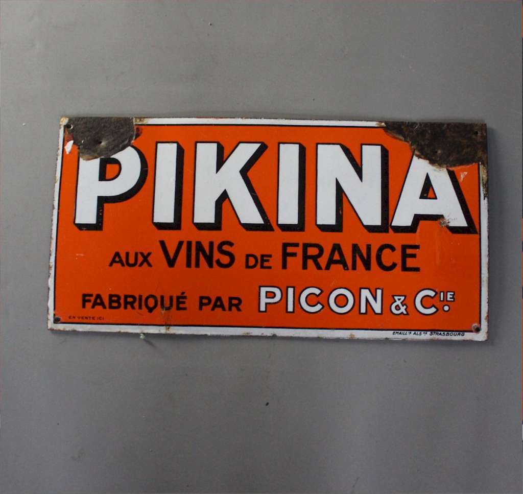 Enamel advertising sign Pikina aux vins de France.