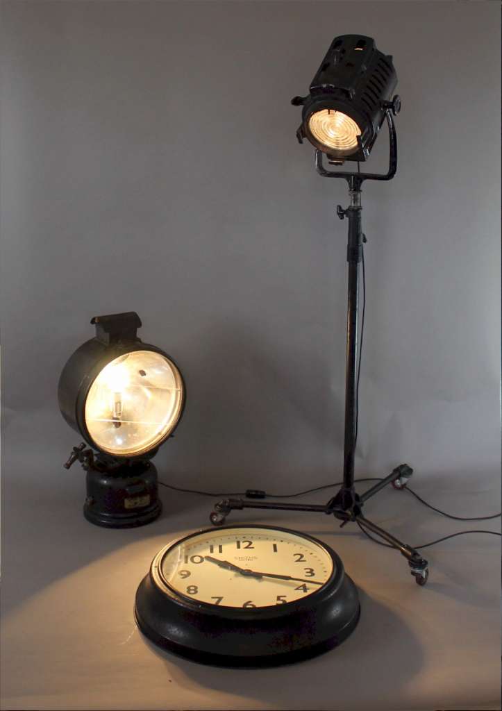 Vintage Industrial theatre lamp by Hewitt Universal