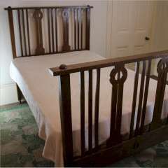 Arts and Crafts 4 foot wide bed in oak