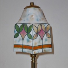Pretty table lamp with brass base and hand painted shade