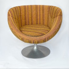 Mid Century ball chair in original wool upholstery