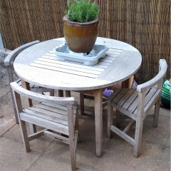 Circular teak Garden table and chairs