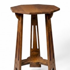 Classic arts and crafts side table in oak