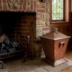 Arts and crafts coal box in hammered copper
