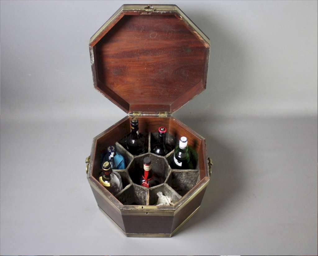 Georgian octagonal mahogany wine cooler cellarette