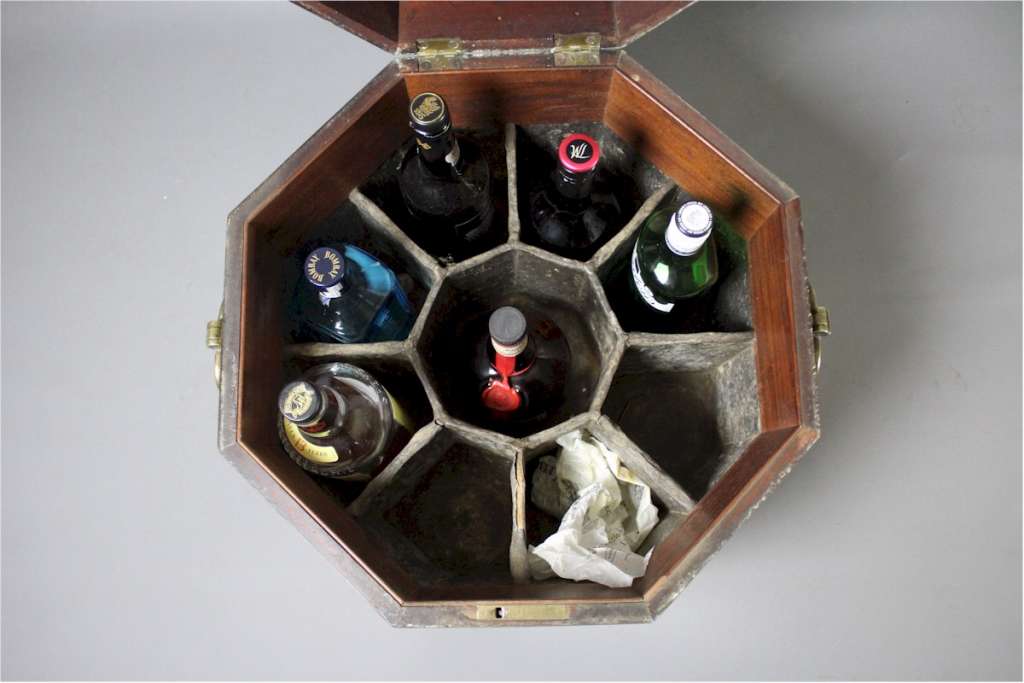 Georgian octagonal mahogany wine cooler cellarette